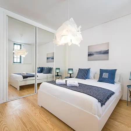 Guestready - All The Saints Houses