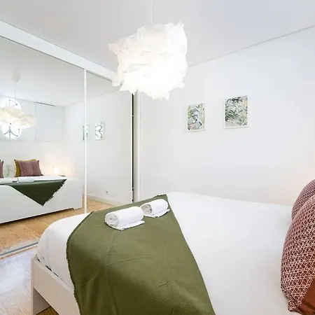 Guestready - All The Saints Houses Daire